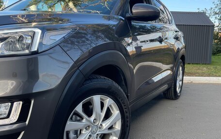 Hyundai Tucson III, 2019 год, 2 240 000 рублей, 2 фотография