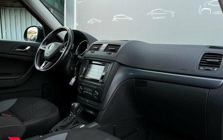 Skoda Yeti I рестайлинг, 2017 год, 1 867 300 рублей, 7 фотография