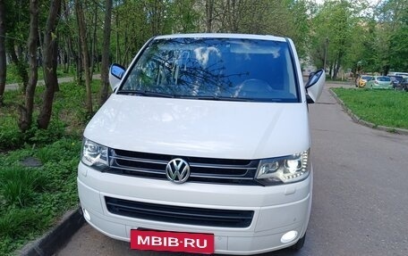 Volkswagen Multivan T5, 2010 год, 2 240 000 рублей, 3 фотография