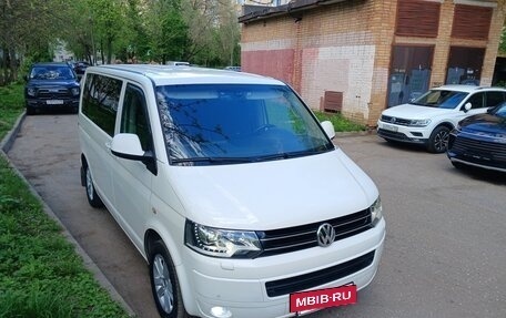 Volkswagen Multivan T5, 2010 год, 2 240 000 рублей, 4 фотография