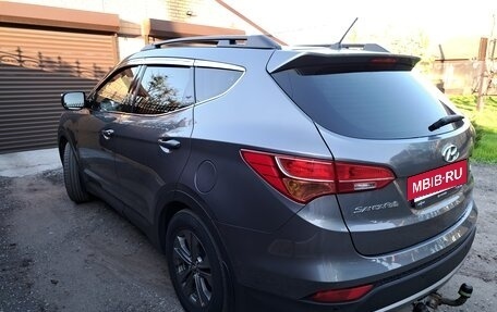 Hyundai Santa Fe III рестайлинг, 2012 год, 1 460 000 рублей, 2 фотография