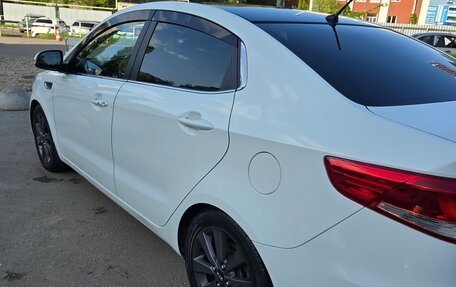 KIA Rio III рестайлинг, 2015 год, 1 100 000 рублей, 10 фотография