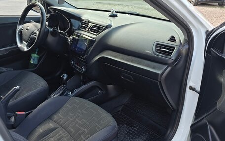 KIA Rio III рестайлинг, 2015 год, 1 100 000 рублей, 25 фотография