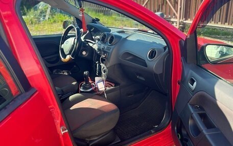 Ford Fiesta, 2007 год, 300 000 рублей, 10 фотография