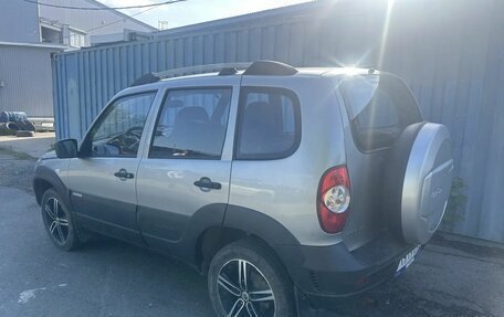 Chevrolet Niva I рестайлинг, 2014 год, 590 000 рублей, 3 фотография
