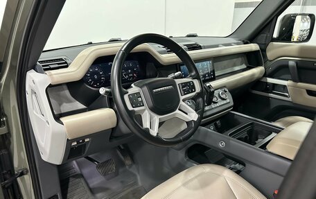Land Rover Defender II, 2021 год, 7 300 000 рублей, 9 фотография