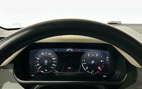 Land Rover Defender II, 2021 год, 7 300 000 рублей, 30 фотография