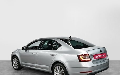 Skoda Octavia, 2018 год, 2 020 000 рублей, 4 фотография