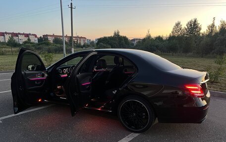 Mercedes-Benz E-Класс, 2018 год, 3 499 000 рублей, 5 фотография