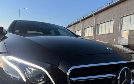 Mercedes-Benz E-Класс, 2018 год, 3 499 000 рублей, 4 фотография