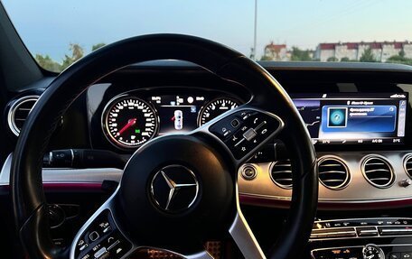 Mercedes-Benz E-Класс, 2018 год, 3 499 000 рублей, 11 фотография