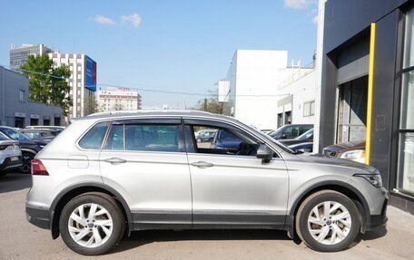 Volkswagen Tiguan II, 2021 год, 3 347 000 рублей, 4 фотография