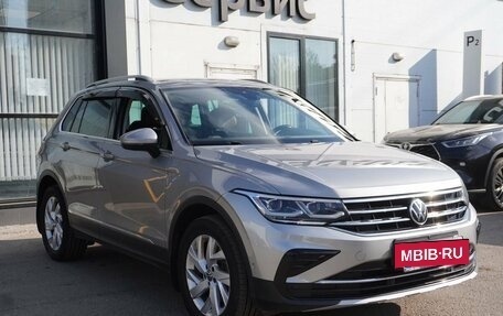 Volkswagen Tiguan II, 2021 год, 3 347 000 рублей, 3 фотография