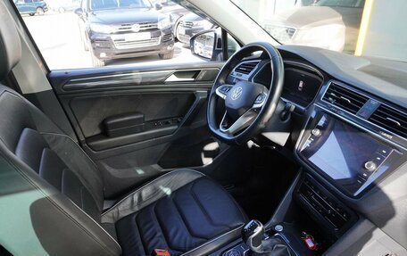 Volkswagen Tiguan II, 2021 год, 3 347 000 рублей, 12 фотография