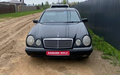 Mercedes-Benz E-Класс, 1997 год, 180 000 рублей, 1 фотография