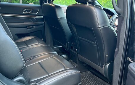 Ford Explorer VI, 2019 год, 3 700 000 рублей, 15 фотография