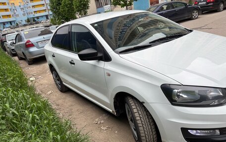 Volkswagen Polo VI (EU Market), 2016 год, 760 000 рублей, 2 фотография