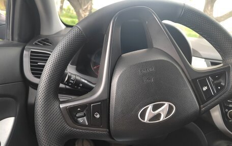 Hyundai Solaris II рестайлинг, 2015 год, 700 000 рублей, 7 фотография