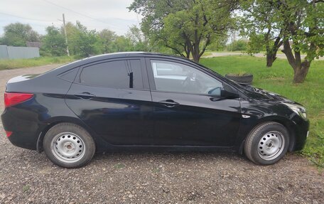 Hyundai Solaris II рестайлинг, 2015 год, 700 000 рублей, 5 фотография