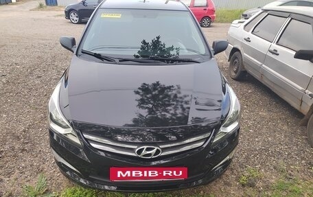 Hyundai Solaris II рестайлинг, 2015 год, 700 000 рублей, 2 фотография