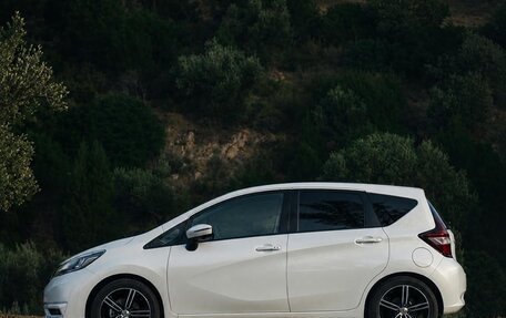 Nissan Note II рестайлинг, 2016 год, 1 399 000 рублей, 2 фотография