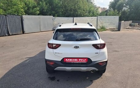 KIA Stonic, 2019 год, 1 750 000 рублей, 6 фотография