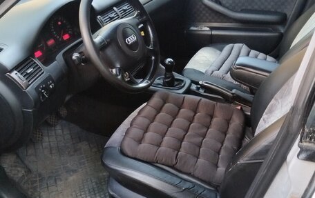 Audi A6, 2001 год, 650 000 рублей, 11 фотография