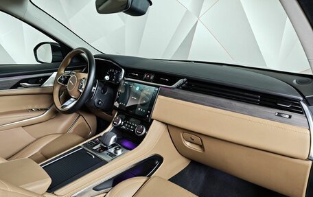Jaguar F-Pace, 2021 год, 5 600 000 рублей, 13 фотография