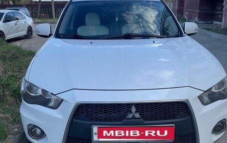 Mitsubishi Outlander III рестайлинг 3, 2010 год, 1 150 000 рублей, 1 фотография