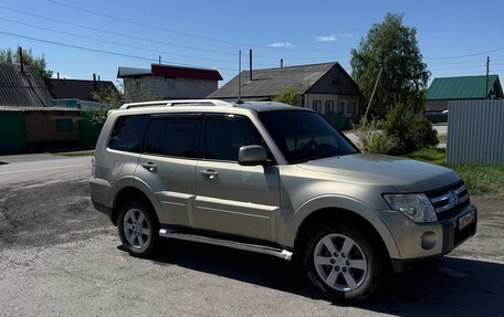 Mitsubishi Pajero IV, 2007 год, 1 550 000 рублей, 2 фотография