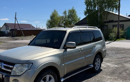 Mitsubishi Pajero IV, 2007 год, 1 550 000 рублей, 3 фотография