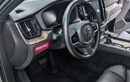 Volvo XC60 II, 2018 год, 3 600 000 рублей, 10 фотография