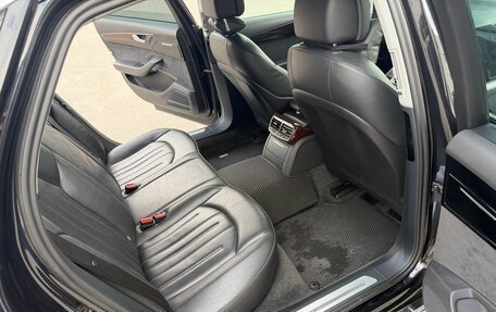 Audi A8, 2013 год, 1 890 000 рублей, 7 фотография