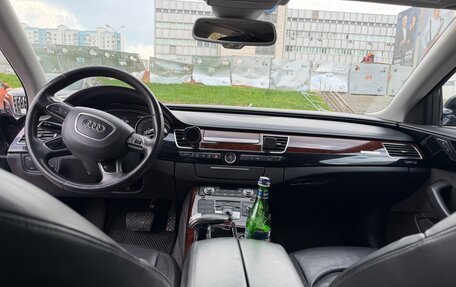 Audi A8, 2013 год, 1 890 000 рублей, 10 фотография