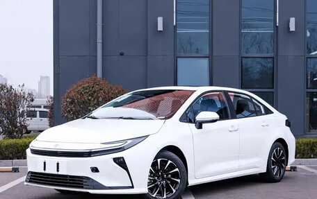 Toyota Corolla, 2026 год, 1 750 013 рублей, 2 фотография