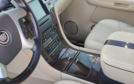 Cadillac Escalade III, 2008 год, 1 500 000 рублей, 3 фотография
