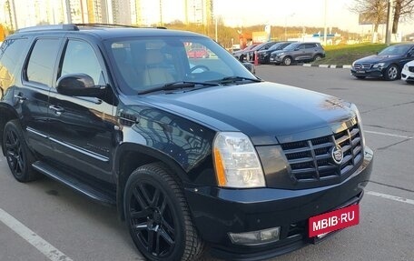Cadillac Escalade III, 2008 год, 1 500 000 рублей, 10 фотография