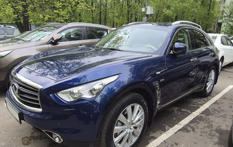 Infiniti QX70, 2014 год, 2 400 000 рублей, 39 фотография