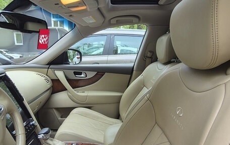 Infiniti QX70, 2014 год, 2 400 000 рублей, 37 фотография