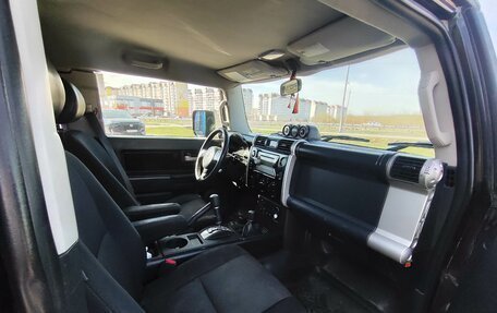Toyota FJ Cruiser, 2007 год, 1 680 000 рублей, 10 фотография