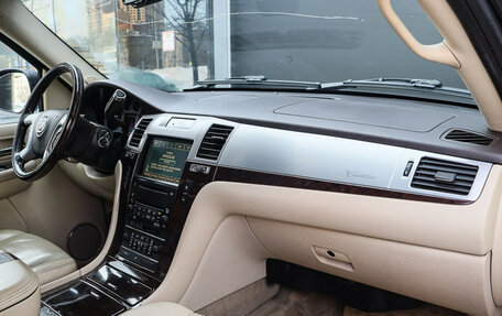 Cadillac Escalade III, 2007 год, 1 250 000 рублей, 7 фотография