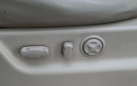 Cadillac Escalade III, 2007 год, 1 250 000 рублей, 18 фотография