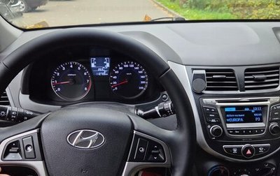 Hyundai Solaris II рестайлинг, 2015 год, 920 000 рублей, 1 фотография