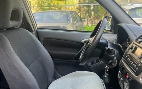 Toyota RAV4, 2002 год, 800 000 рублей, 13 фотография