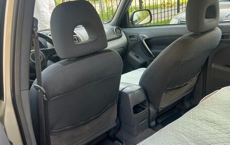 Toyota RAV4, 2002 год, 800 000 рублей, 7 фотография