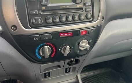 Toyota RAV4, 2002 год, 800 000 рублей, 11 фотография