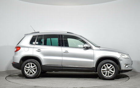 Volkswagen Tiguan I, 2011 год, 1 050 000 рублей, 4 фотография