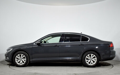 Volkswagen Passat B8 рестайлинг, 2017 год, 1 629 000 рублей, 8 фотография