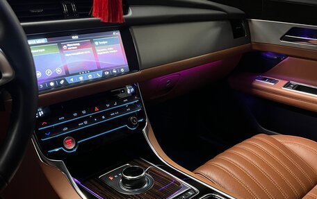 Jaguar XF II, 2020 год, 2 730 000 рублей, 15 фотография