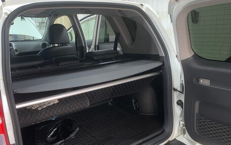 Toyota RAV4, 2011 год, 1 750 000 рублей, 10 фотография